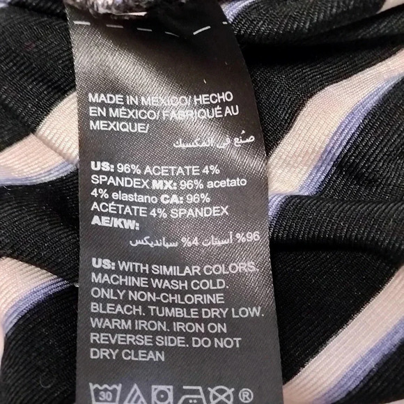 Chico's Travelers Size 3 Striped Top Flutter Sleeves - Picture 7 of 7